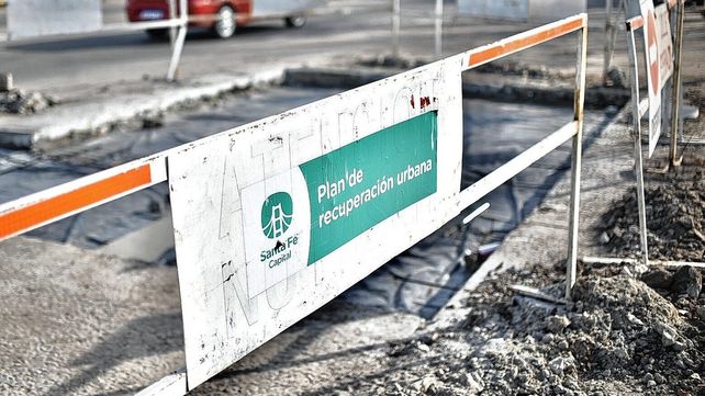 Trabajos de bacheo en la ciudad de Santa Fe