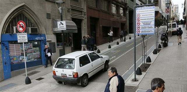 microcentro. Sólo pueden entrar quienes saquen un permiso.