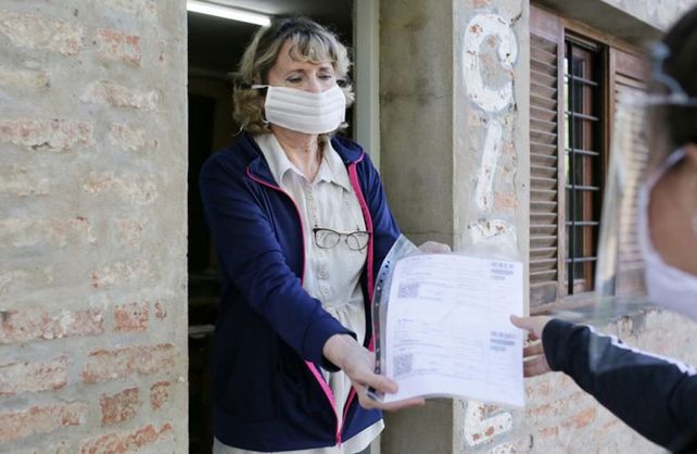 Voluntarios comienzan a brindar asistencia a adultos mayores