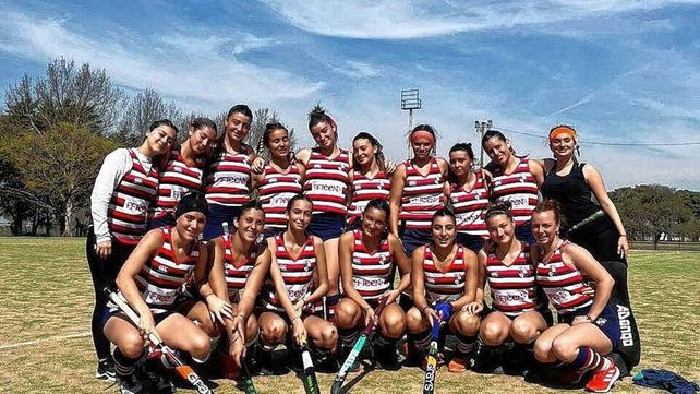 El plantel de Santa Fe Rugby que compitió en el Regional de Clubes Sub 16.