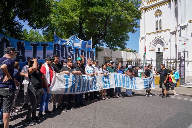 La CCC y la Catt ya están congregados en la Iglesia de San Cayetano