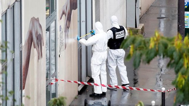 Alarma en París por un ataque a cuchillo cerca de la antigua sede de la revista Charlie Hebdo