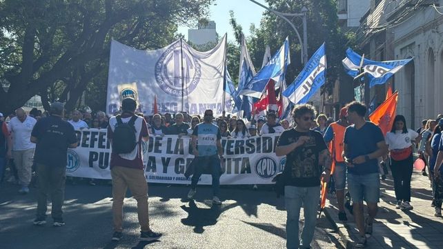 Los manifestantes marcharon por bulevar