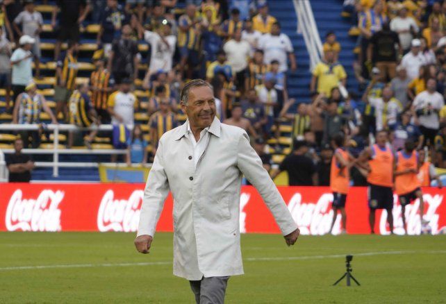 Una buena. Russo tiene a disposición a los once que debutaron con victoria ante Argentinos.
