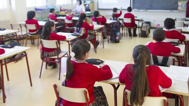 Los docentes de escuelas privadas aceptaron la oferta salarial de la provincia y no van al paro