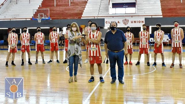 Los pibes de categoría U15 de Unión ganaron el Torneo Mixto de Básquet.&nbsp;