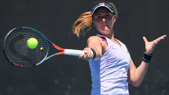 Nadia Podoroska pone primera esta noche en singles