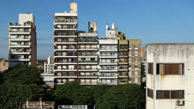 En Rosario más de la mitad de la población vive en edificios de propiedad horizontal.