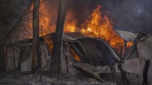 Voraces incendios dependen del viento en California
