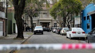 El agente fue acribillado dentro de su auto, en calle Lamadrid y Salva.&nbsp;