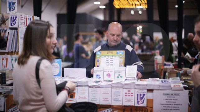 La Feria del Libro Paraná Lee continúa en la Sala Mayo hasta el lunes 21