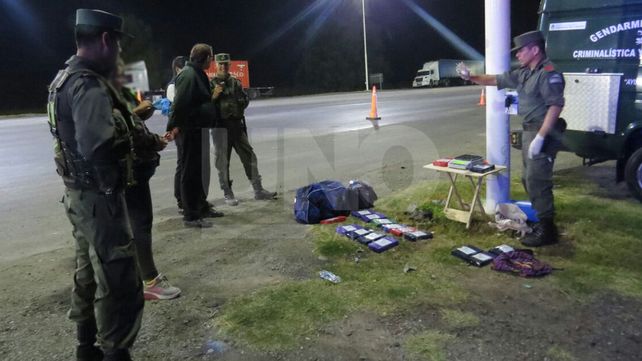 Secuestraron más de 16 kg de cocaína en un colectivo en la autopista, a la altura de Sauce Viejo