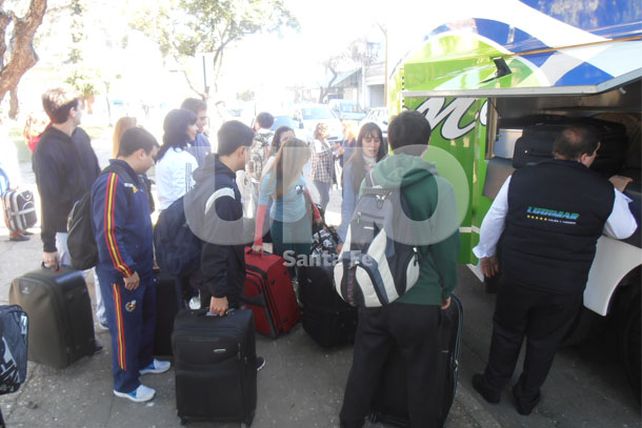Partió el segundo contingente de jóvenes a Río para ver a Francisco