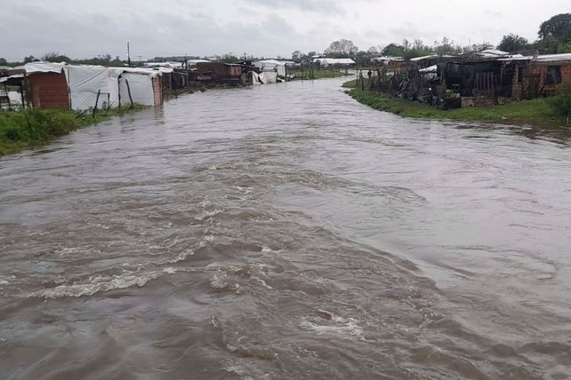 Postal de una localidad de la costa ribereña