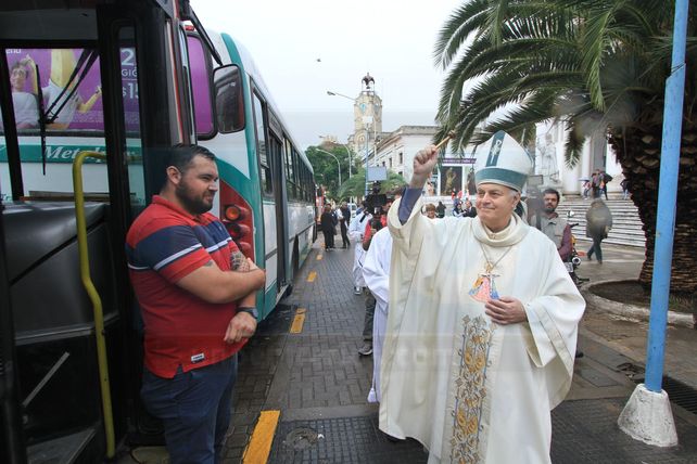 Que se necesiten cada vez menos planes sociales y más trabajo digno, pidió la Iglesia