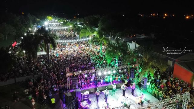 Unas siete mil personas de la ciudad y la región celebraron hasta entrada la madrugada.