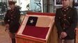 Macri le devuelve a Chile una bandera capturada en 1965