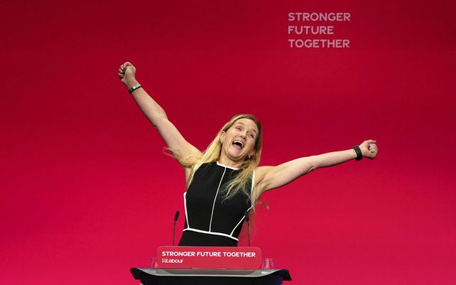 Kim Leadbeater, miembro del parlamento habla en la conferencia del Partido Laborista en Brighton, Inglaterra, el miércoles 29 de septiembre de 2021.