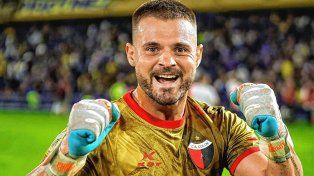 Ignacio Chicco, arquero de Colón, quedó en el Top 3 de mejores reacciones que dejó la fecha de Clásicos.
