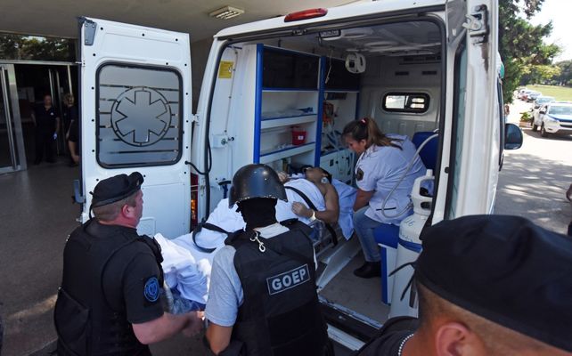 Macaco Muñoz fue herido en el ataque de ayer y hoy fue trasladado desde el Policlínico Eva Perón hacia la cárcel de Coronda.