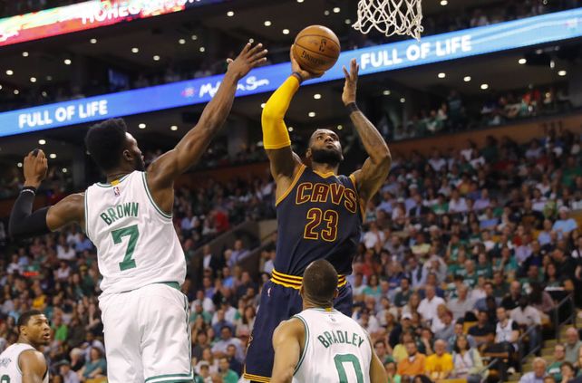 Cleveland y Golden State disputarán la tercera final consecutiva