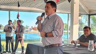 Gustavo Abraham confirmó quien será el DT de Colón en caso de ganar las elecciones.