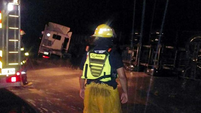 La lluvia arrasa en Concepción del Uruguay: vuelcos, destrozos y familias anegadas