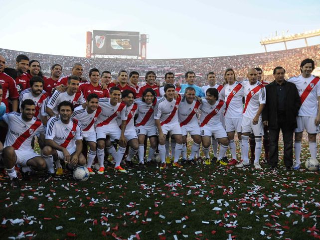 El Burrito Ortega tuvo una emotiva despedida en el Monumental