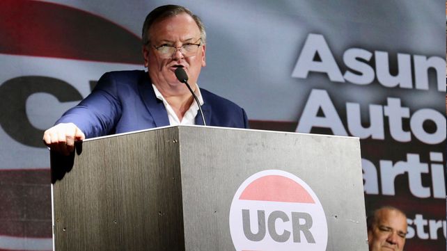 La UCR exige al gobierno provincial una inmediata convocatoria al diálogo institucional La UCR exige al gobierno provincial una inmediata convocatoria al diálogo institucional