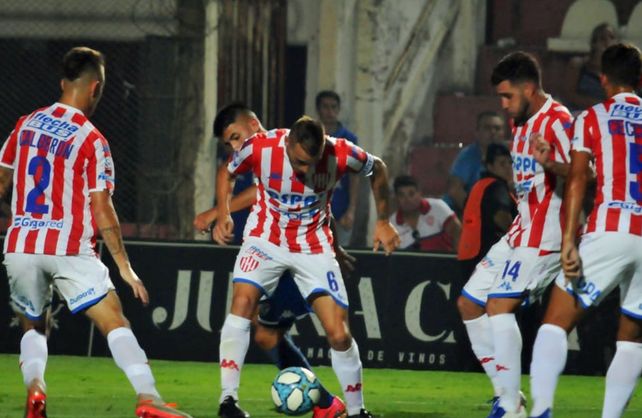 Uni&oacute;n tendr&iacute;a dos variantes para recibir a Arsenal.