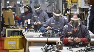 La menor demanda interna afecta de lleno a la industria.