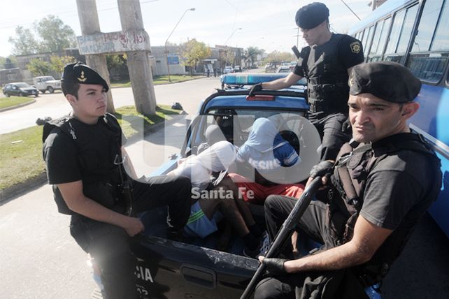 Detuvieron a 100 personas e incautaron 60 motocicletas