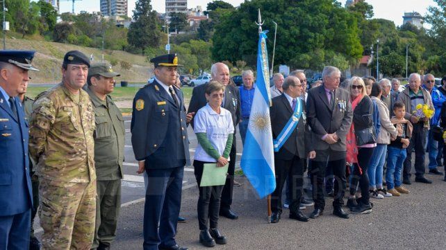 Homenaje en Paraná a 41 años del hundimiento del Belgrano