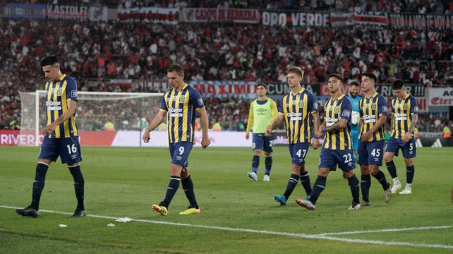 Todo Rosario Central se fue del Monumental. Dura goleada en contra que le propinó River Plate, en un final duro de temporada.