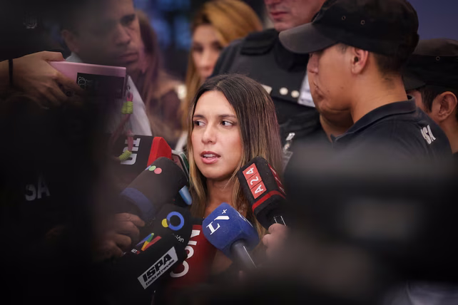 La abogada Agostina Páez ya en suelo argentino. Foto: RS