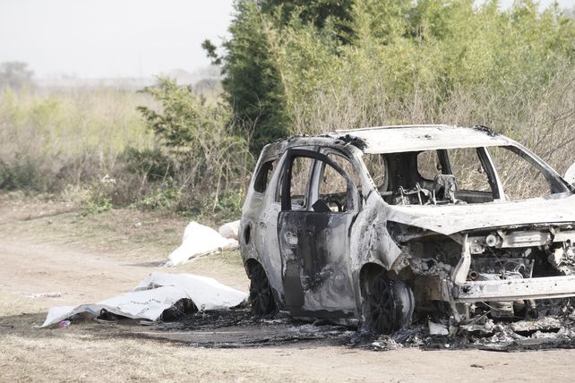 Una mujer asesinada a balazos fue hallada en un camino rural de las afueras de la ciudad.&nbsp;