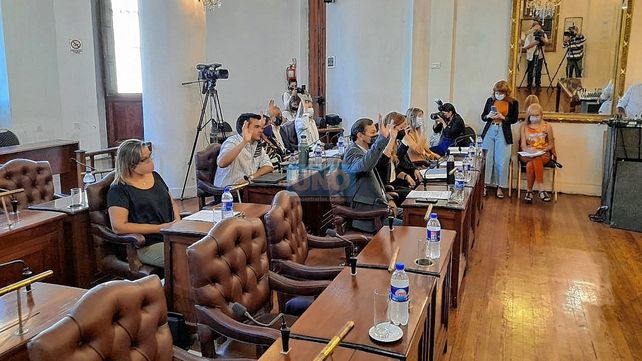 Paraná: aprobaron el aumento del boleto de colectivos
