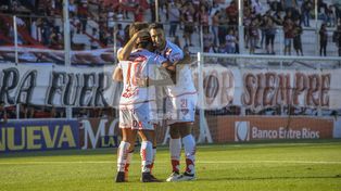 Unión sacó pecho, le ganó a Patronato por 3 a 2 y es escolta de Boca