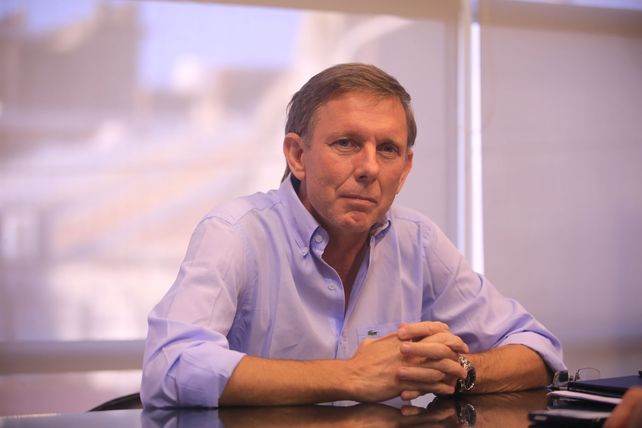 El ministro Juan José Bahillo se contagió de Covid-19 y no participó de la reunión con entidades agropecuarias.