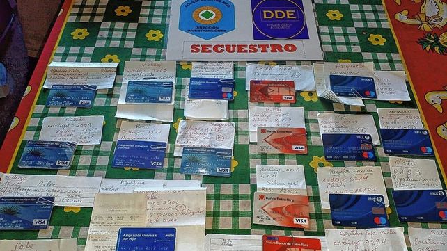 Financiera en Apuner: imputaron al tesorero que retenía tarjetas sociales
