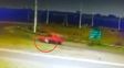 asi fue arrastrado un policia para eludir un control de transito asi fue arrastrado un policia para eludir un control de transito