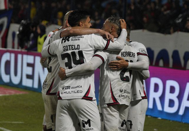 Newells encontró la receta para bajar a los de arriba y revivió sus sueños de clasificación