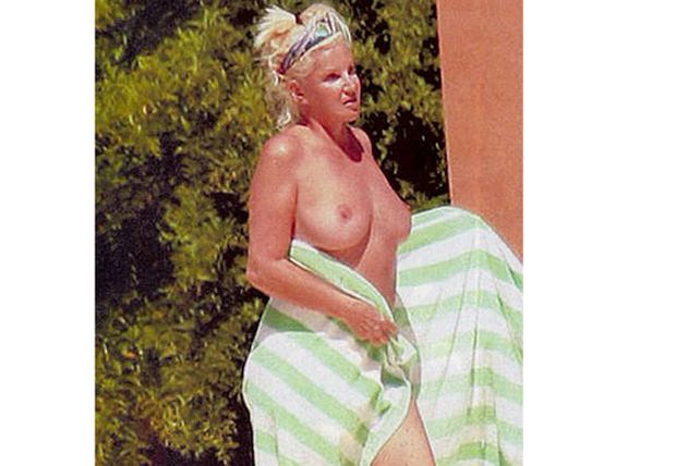 Su y un topless otoñal