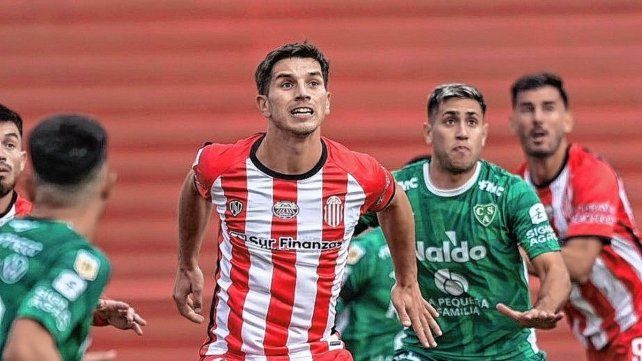 Barracas Central y Sarmiento dividieron unidades en el Tomás Ducó.