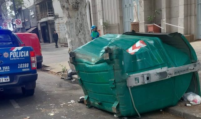 Chocó un contenedor y un auto: había consumido cocaína y marihuana