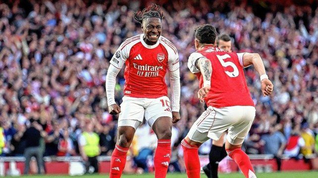 Arsenal recuperó el liderazgo en la Premier League.