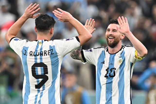 Con Leo Messi y Julián Alvarez brillantes, Argentina goleó 3 a 0 a ...