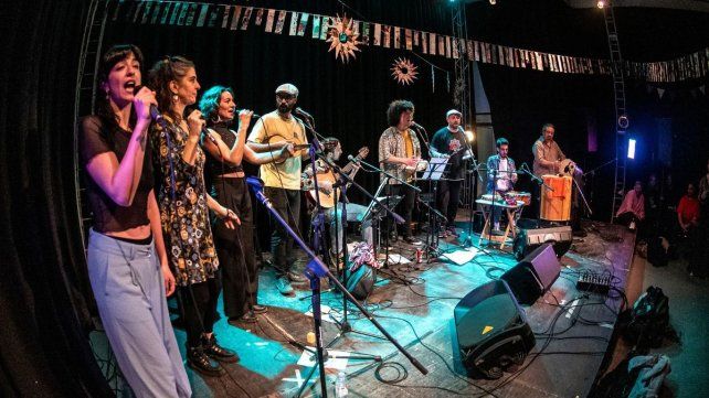 Samba na esquina vuelve a recibir el año nuevo en Plaza Alvear