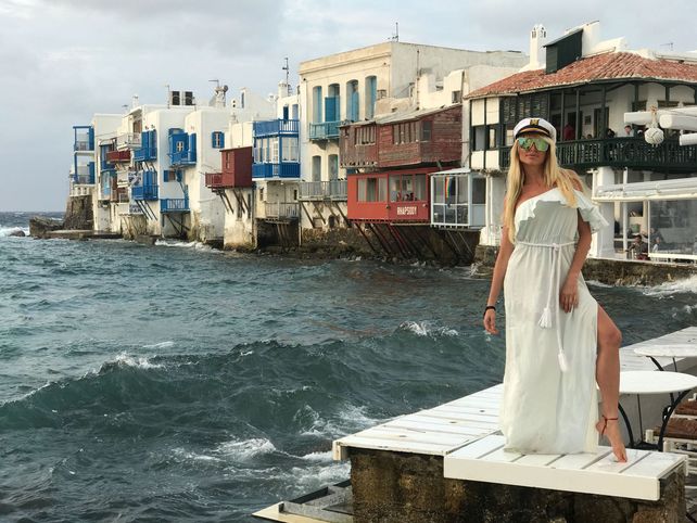 Las fotos calientes de Vicky Xipolitakis con su novio de viaje por las islas de Grecia
