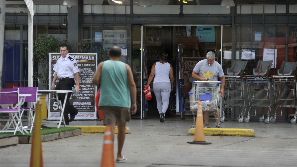 La mayor a de los trabajadores decidi no ir a los supermercados y